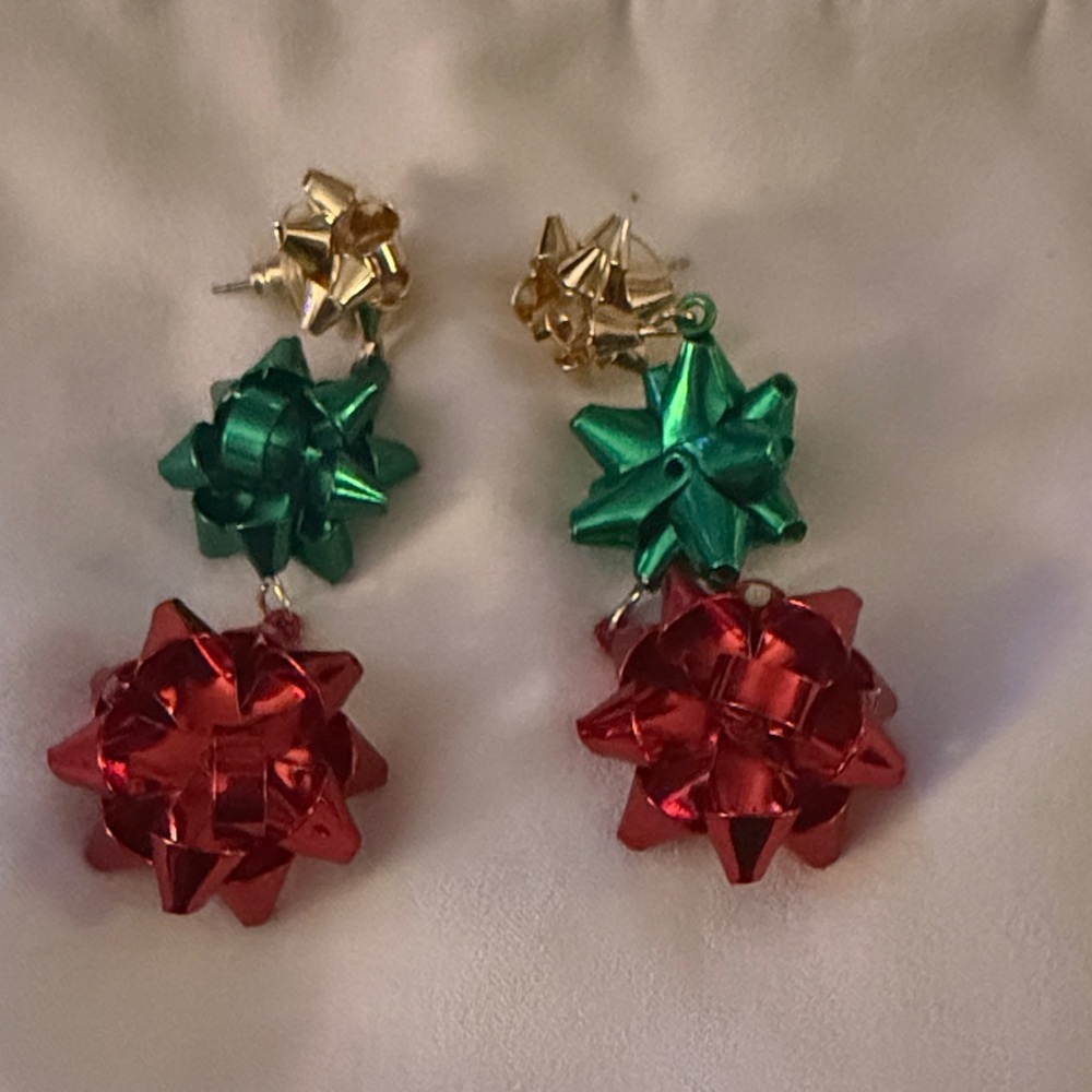 Festive Red and Green Bow Earrings